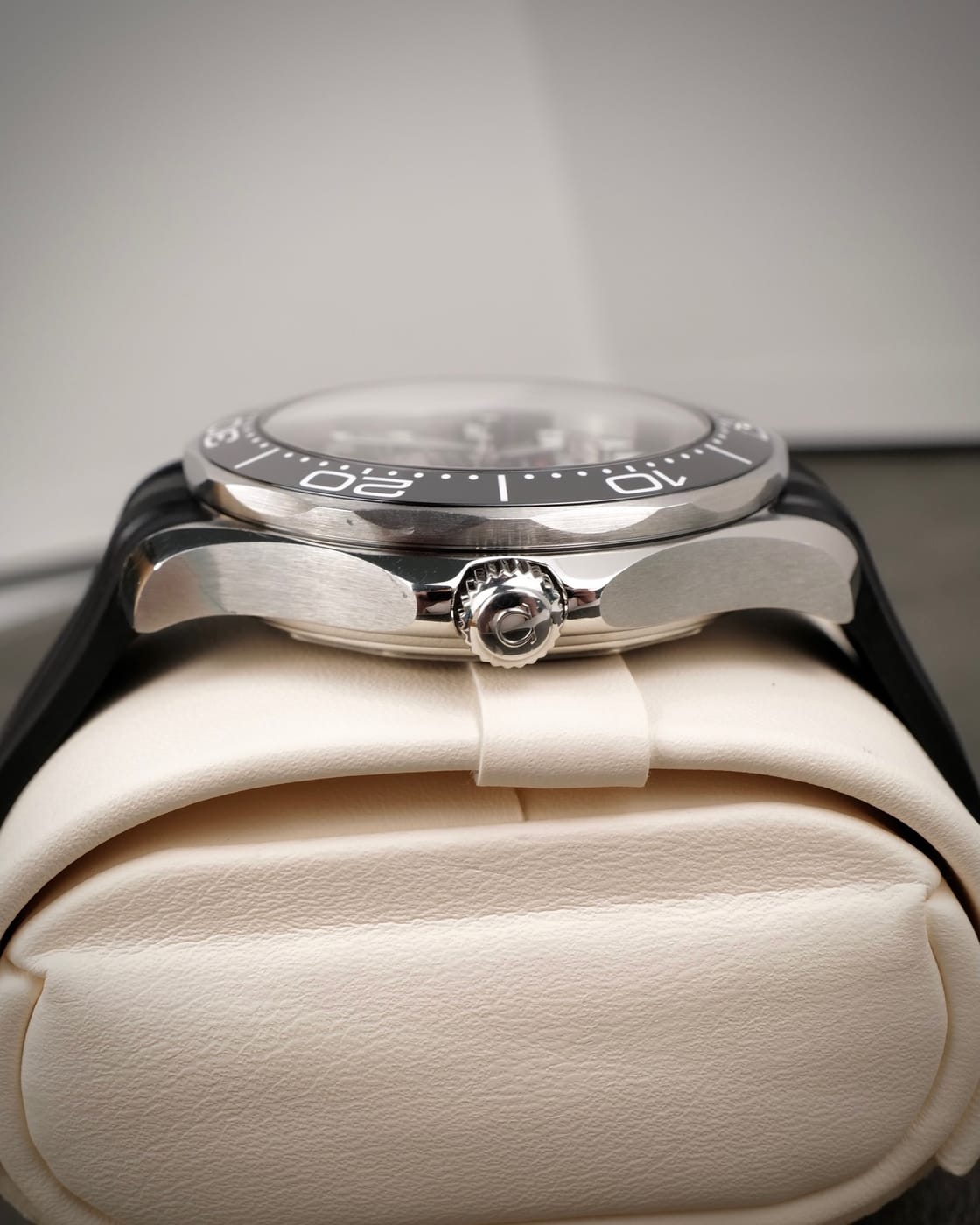 Omega Seamaster 300M — photo 10