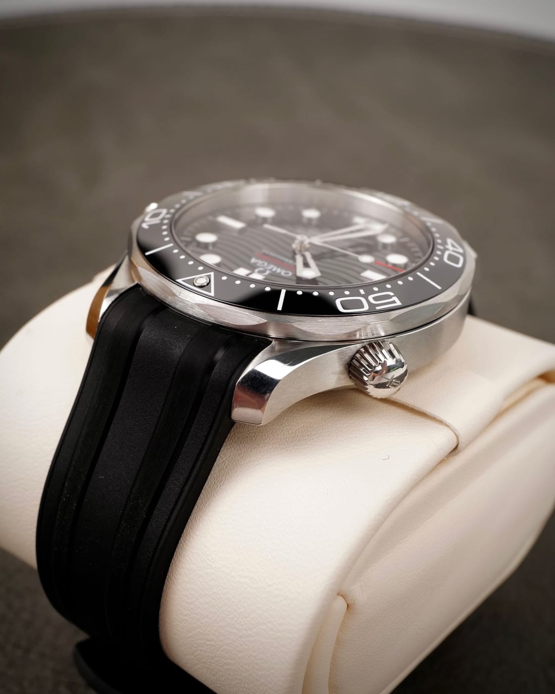 Omega Seamaster 300M — photo 8