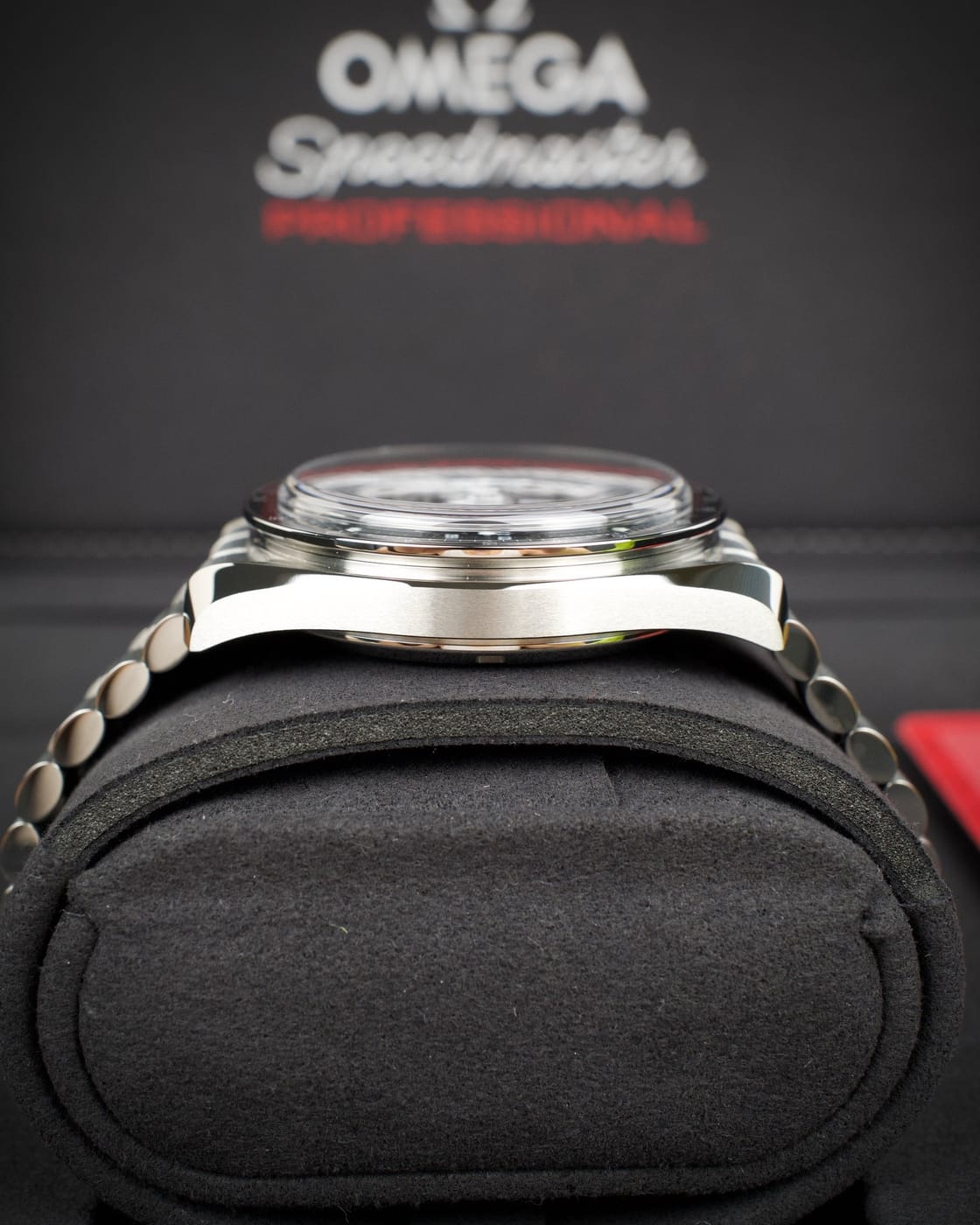Omega Speedmaster Moonwatch Professional — photo 12