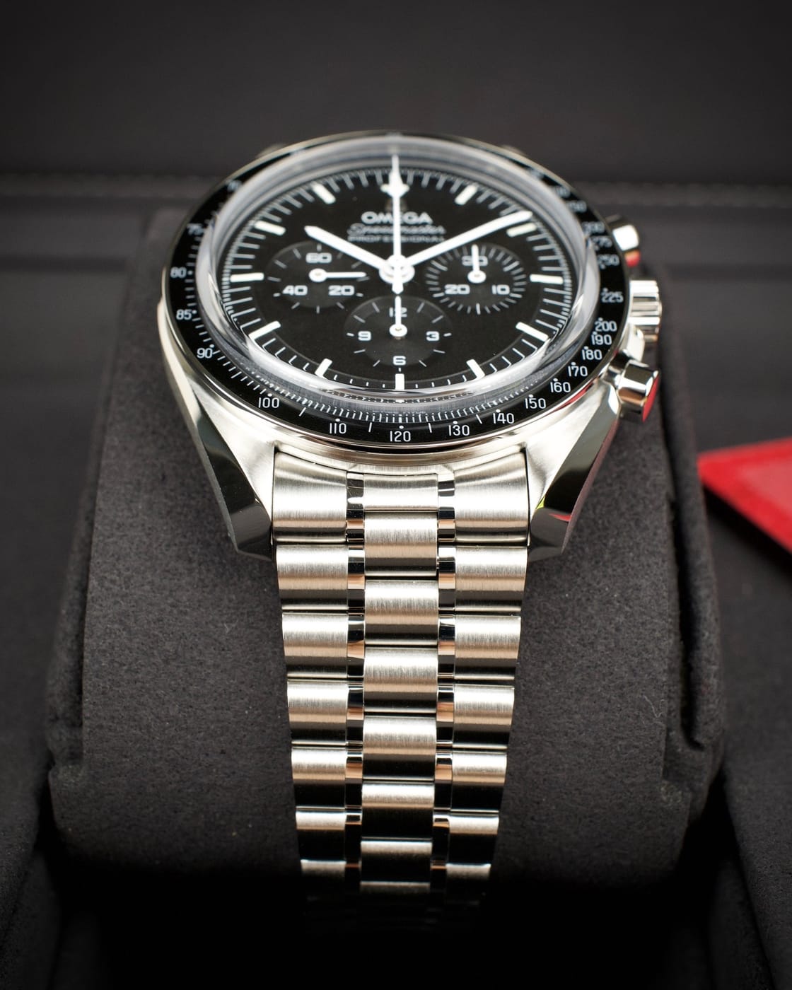 Omega Speedmaster Moonwatch Professional — photo 3