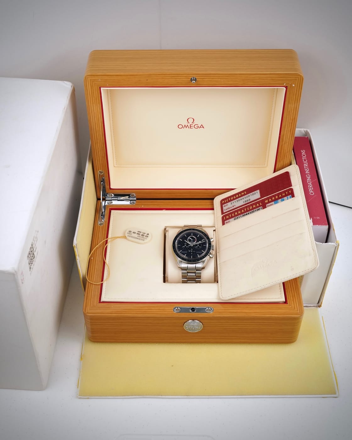 Omega Speedmaster Aventurine — photo 11