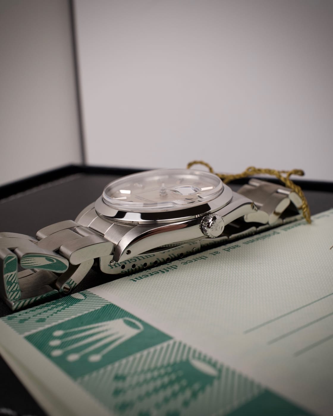 Rolex Oyster Perpetual Date — photo 6